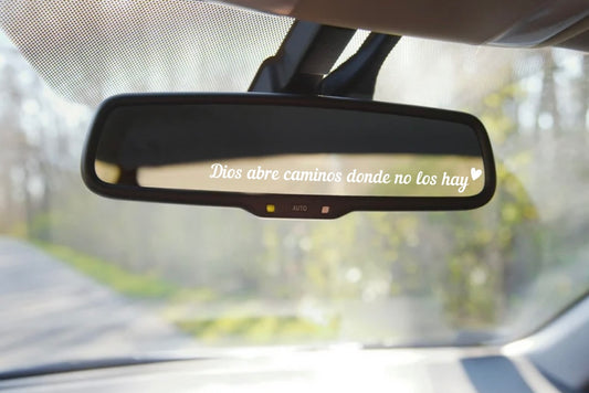 Dios abre caminos donde no los hay Sticker
